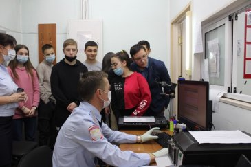 Студенческий десант познакомился с работой Межмуниципального отдела России 3