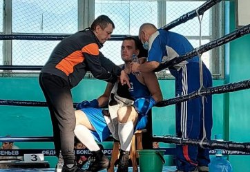 Жаркие бои – на ринге арсеньевской спортивной школы «Юность»
