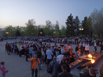 В Арсеньеве состоялось шествие «Свеча памяти», посвященное Дню Победы (Видео) 7