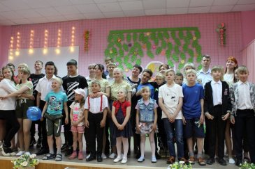 Полицейские города Арсеньев поздравили подшефный детский дом с Днем рождения 1