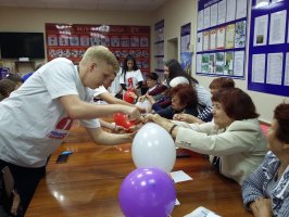 Посвящение в «Серебряные Арс-волонтеры» состоялось в Арсеньеве накануне Дня пожилых людей