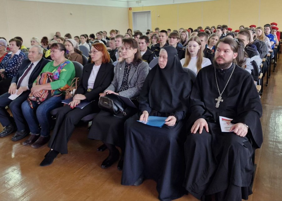 В Арсеньеве состоялась городская научно-практическая конференция «Великая Победа – единая память» В Арсеньеве состоялась городская научно-практическая конференция «Великая Победа – единая память»