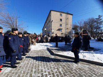 Арсеньевцы, военнослужащие почтили память россиян, исполнявших служебный долг за пределами Отечества 2