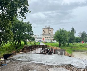 Арсеньев. Выполнена большая часть работ по ремонту мостика через речку Дачную 0