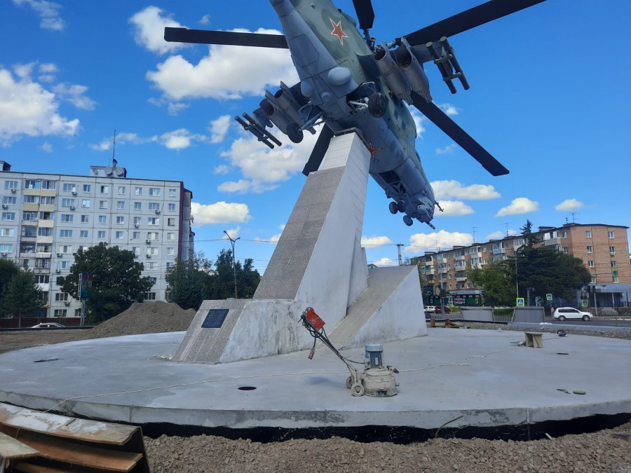 Благоустройство площади ДК «Прогресс» в городе Арсеньев близится к завершению
