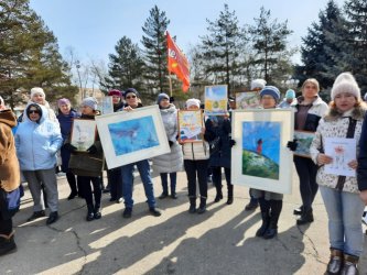 Арсеньевцы приняли участие в митинге-концерте в честь восьмой годовщины присоединения Крыма к России 7