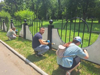 Навести порядок в парке "Восток"... 0