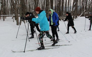 Уроки физкультуры для арсеньевских школьников прошли на лыжных трассах 3