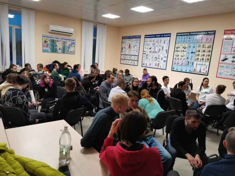 Яркое мероприятие "Молодежный квиз" состоялось 27 января в Учебном центре ААК "Прогресс"