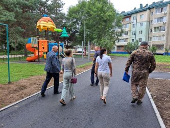 Арсеньев. Еще один двор стал лучше