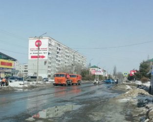 В Арсеньеве не прекращается работа по очистке дорог и тротуаров от снега и льда 0