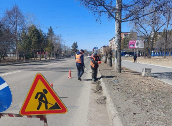 Весенняя уборка города Арсеньев продолжается