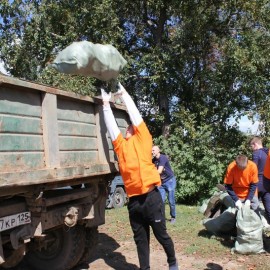Жители Арсеньева приняли участие во Всероссийской акции по очистке берегов малых рек и водоемов 3