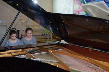 В Арсеньевской Детской школе искусств состоялись школьные конкурсы юных пианистов 1