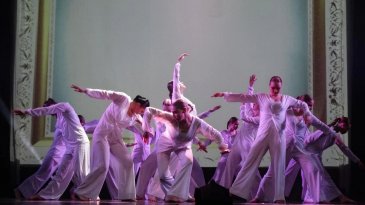 В Арсеньеве состоялся отчетный концерт «Триумфа» на сцене Дворца культуры «Прогресс» 1