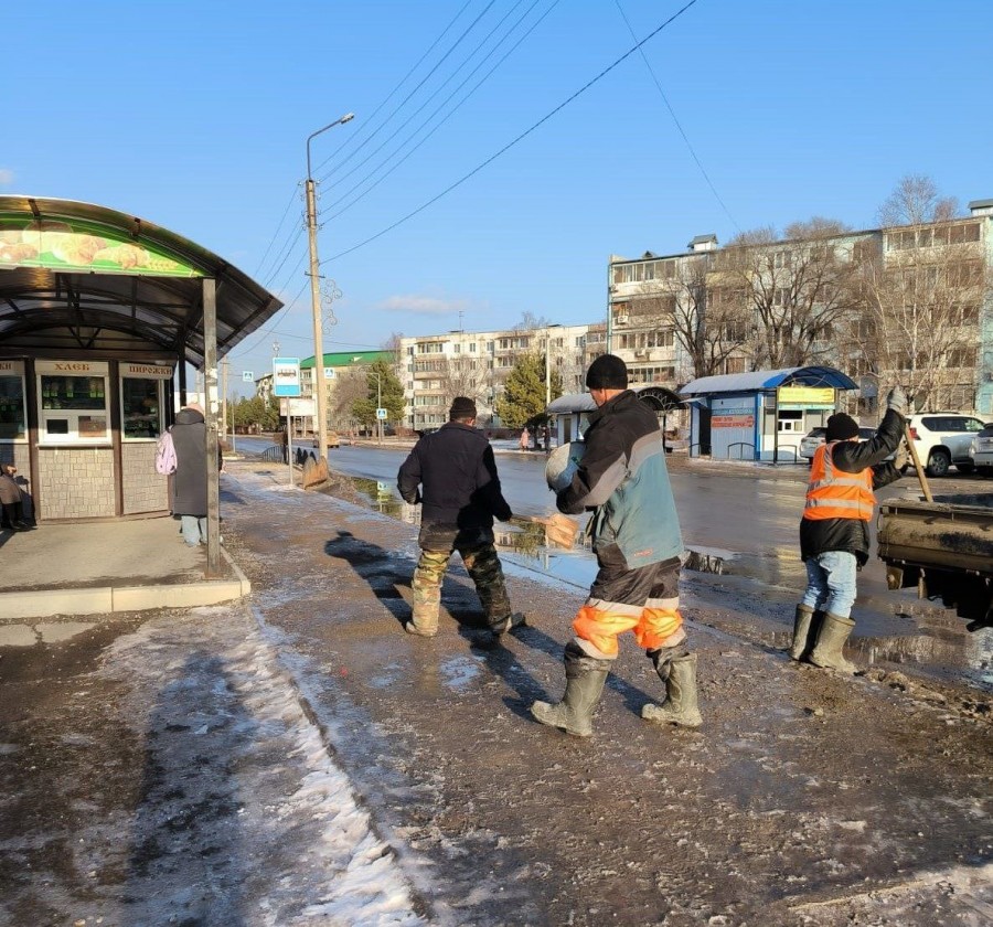 В Арсеньеве идет ликвидация последствий ледяного дождя