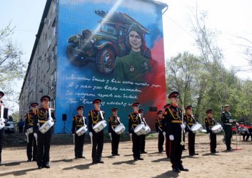 Новый арт-объект – «Приморскую Катюшу» – открыли в Уссурийске ко Дню Победы