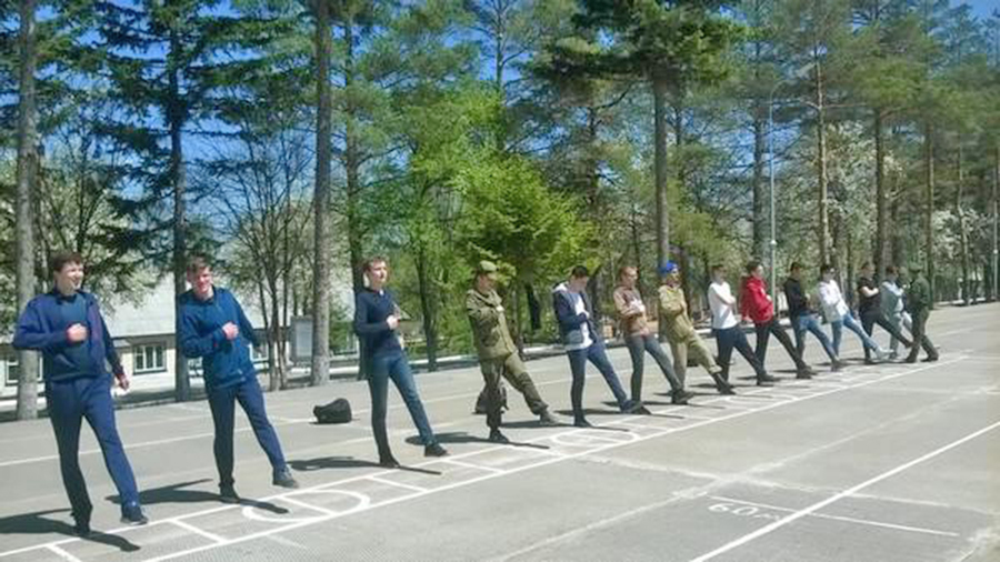Старшеклассники города Арсеньев приняли участие в учебных военных сборах