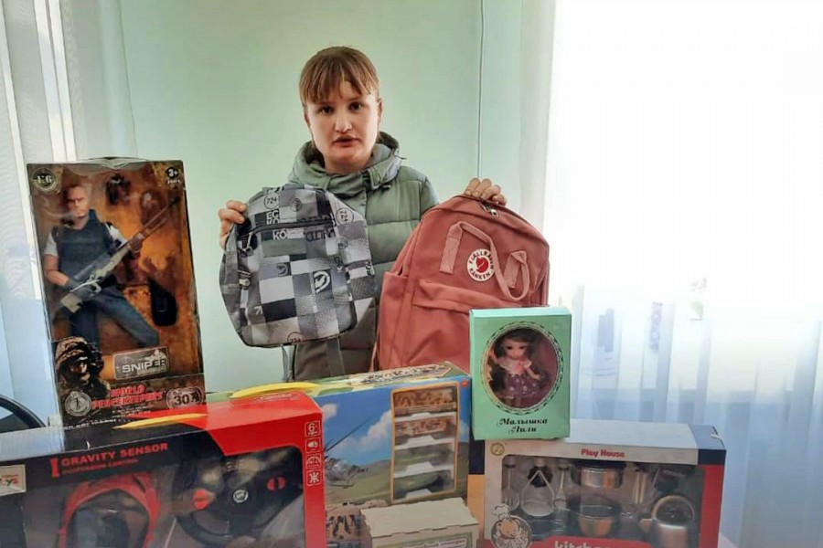 Арсеньевские семьи получили подарки от Благотворительного фонда "Тепло наших рук"