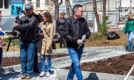 Слухи о куртке за 500 000 рублей на губернаторе во время субботника - правда или фейк?