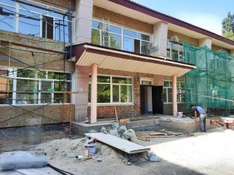 Август 2021: В Арсеньеве продолжается ремонт учреждений здравоохранения