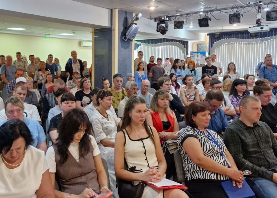 В Арсеньеве прошла ярмарка трудоустройства «Работа России. Время возможностей» В Арсеньеве прошла ярмарка трудоустройства «Работа России. Время возможностей»