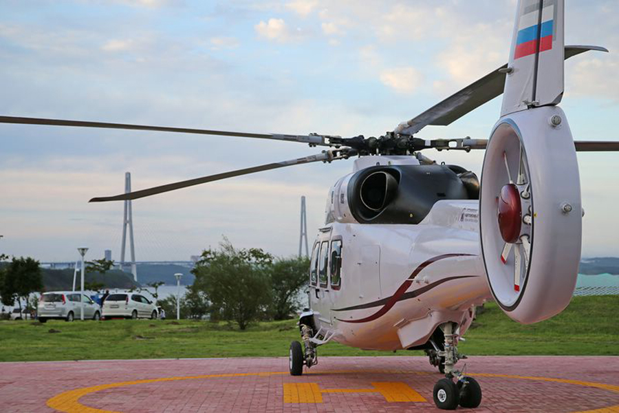 Новейший российский вертолет совершил первый перелет на остров Русский