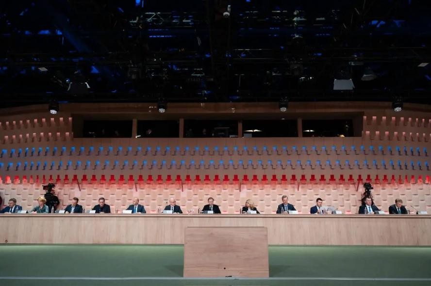 Алексей Беспрозванных представил план развития Калининградской области