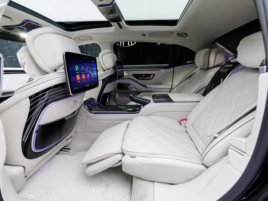 Премьера обновленного Mercedes-Maybach S-Class прошла в России на мероприятии Legacy Motors