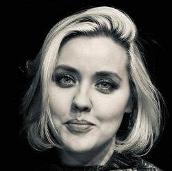 Театрально-концертный зал "Центральный дом культуры железнодорожников" и его художественный руководитель