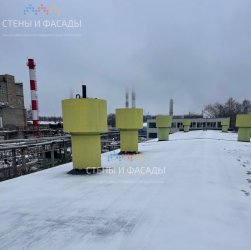 Почему после таяния снега начинают протекать крыши даже при отсутствии видимых трещин