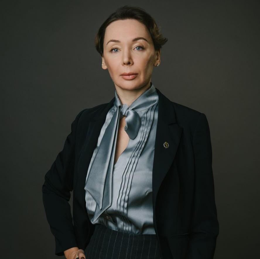 Новые повороты в истории с загородным домом Маши Распутиной от адвоката Вербицкой Линник