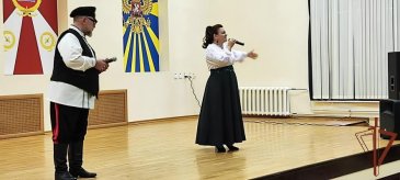 В Чкаловске прошел концерт агитбригады "Звёздный десант" при участии Петра и Марины Суховых в рамках празднования Дня защитника 