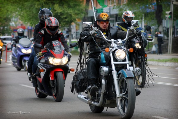 Открытие мотоциклетного сезона в Арсеньеве (БАЙКЕРЫ на дорогах Арсеньева)