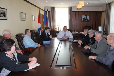 Глава Арсеньевского городского округа А.А. Дронин встретился с представителями общественной организа