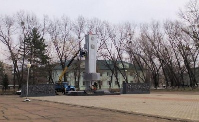 В Арсеньеве идут работы по благоустройству и реконструкции обелиска Славы