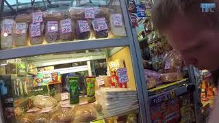 Продавец киоска со сладостями отказалась брать купюру в 2000 рублей в Новосибирске