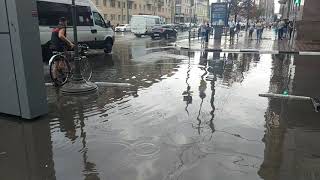 В Туле снова после дождя затопило улицу Советскую