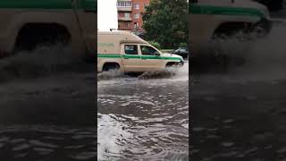 Затопило на Красноармейском проспекте ливневки