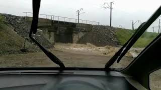 Наводнение 25.08.2018 г. Приморский край , Станция Баневуро. Проезд под ЖД мостом .